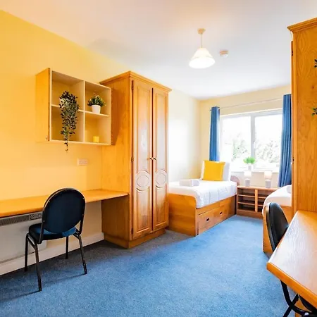 Spacious & Affordable 3 Bed Apartmán *