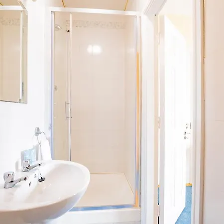 Apartmán Spacious & Affordable 3 Bed *