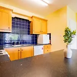 Spacious & Affordable 3 Bed Διαμέρισμα Γκάλγουεϊ