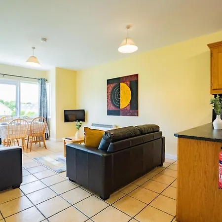 Spacious & Affordable 3 Bed 戈尔韦