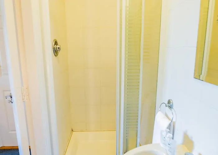 Spacious & Affordable 3 Bed *